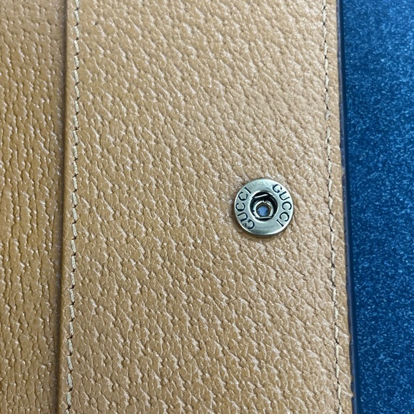 Gucci Brown Monogram Mickey Canvas Passport Holder with Tan Trim - Picture 8 of 9